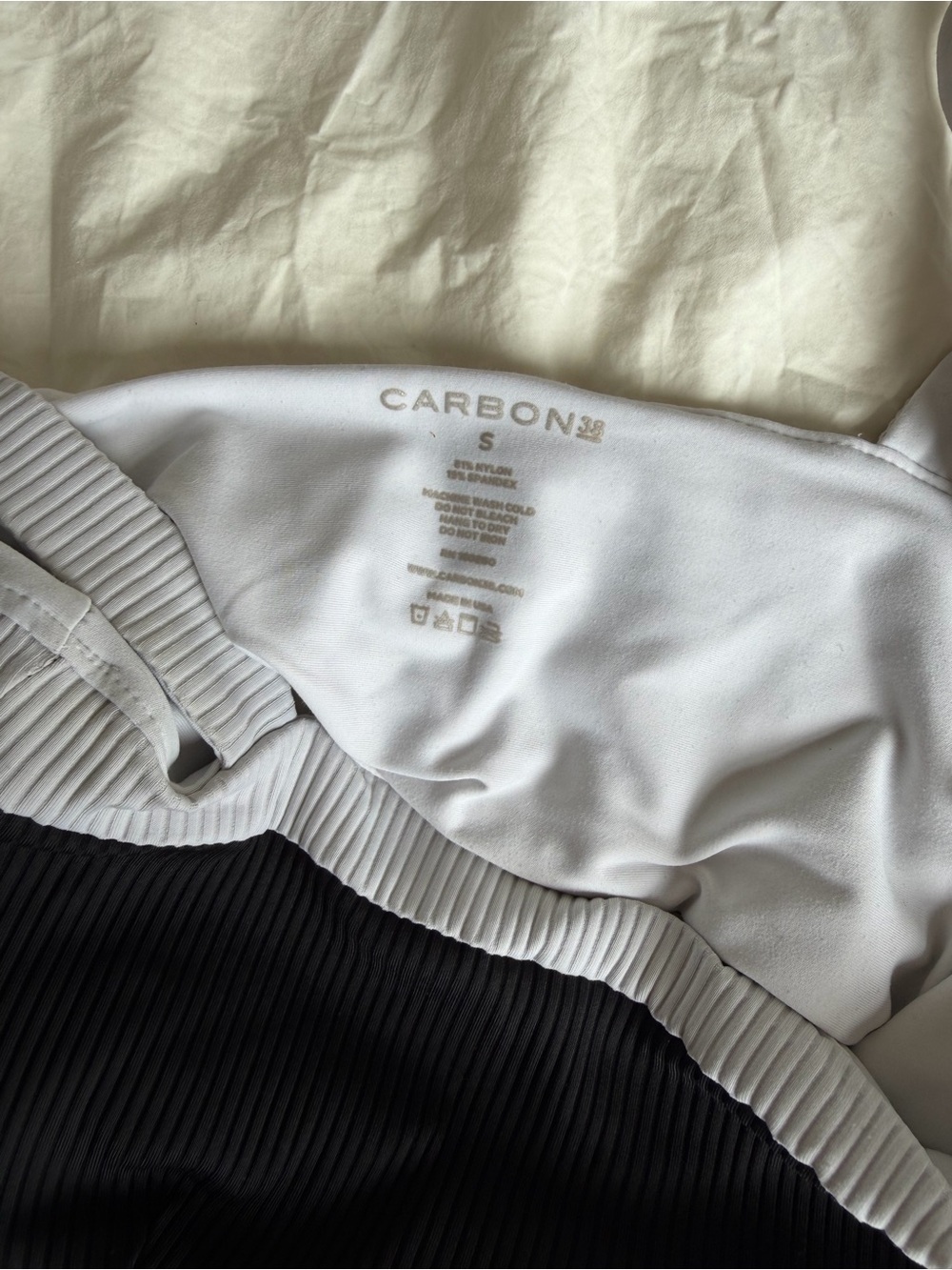 Carbon38 Ribbed Contrast Trim Sports Bra - Picture 3 of 3